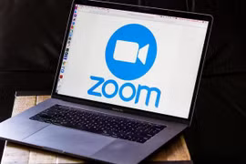 Zoom bị tố nghe lén người dùng