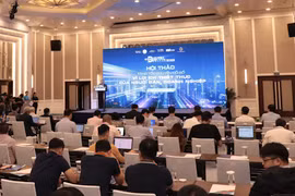 Hội thảo “Tăng tốc chuyển đổi số: Vì lợi ích thiết thực của người dân, doanh nghiệp”.