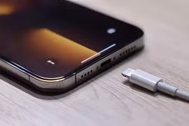 Bạn có đang sạc smartphone đúng cách không?