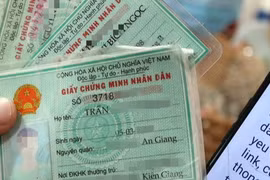 Thuê bao di động đang dùng số CMND cũ có bị khóa SIM vào ngày 31/3?