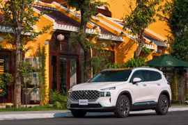 Hyundai Santa Fe Hybrid chính thức giới thiệu tại Việt Nam