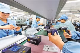 Những sản phẩm này sẽ cạnh tranh trực tiếp với Samsung Galaxy và Apple iPhone