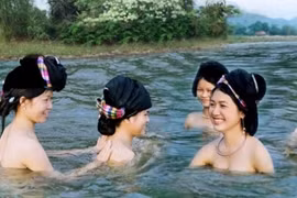 Những cô gái Thái da trắng, tóc dài, khiến nhiều nam nhi nao lòng