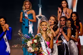 Olivia Jordan đăng quang Hoa hậu Mỹ lần thứ 64 - Ảnh: AP