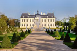 Biệt thự The Chateau Louis XIV được bán với giá 301 triệu USD