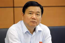 Ông Đinh La Thăng bị cảnh cáo, cho thôi chức Ủy viên Bộ Chính trị