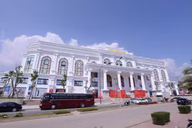 Vincom Retail đang quản lý, vận hành và cho thuê 41 trung tâm thương mại (“TTTM”) tại 22 tỉnh và thành phố lớn trên cả nước.