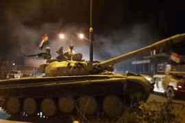 Xe tăng quân đội Iraq trong thành phố Kirkuk - ảnh Iraq Today
