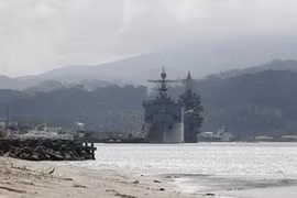 Tàu chiến Mỹ đỗ tại Vịnh Subic ở phía bắc Manila, Philippines hồi tháng 10/2014. Ảnh: Reuters