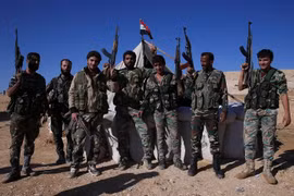 Quân đội Syria giành lại tuyến đường chiến lược, "cửa mở" chiếm lại Aleppo