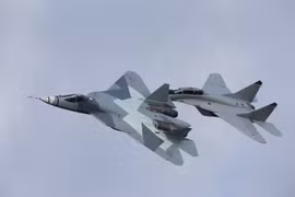 Siêu tiêm kích tàng hình T-50 - mãnh điểu bầu trời của không quân Nga