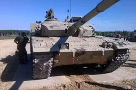 Xe tăng Type - 96B của Trung Quốc tham gia cuộc đua "Tank Biathlon - 2017"
