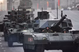 Siêu tăng Armata lần đầu tiên lộ hình hài đầy đủ