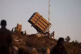 Hệ thống phòng thủ tên lửa tầm gần Iron Dome.