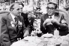 Chủ tịch Kim Nhật Thành và Yakov Novichenko