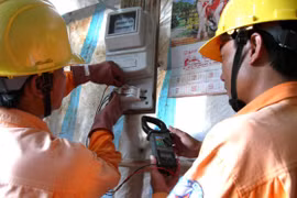 Giá điện được điều chỉnh từ ngày 16-3-2015 với mức bán lẻ bình quân tăng 7,5%