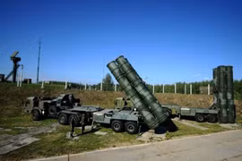 Hệ thống tên lửa phòng không S-400 "Triumph"