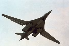 Máy bay ném bom Tu-160
