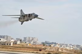 Máy bay chiến đấu của Syria cất cánh từ sân bay T-4 tỉnh Homs