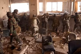 Tin nóng 24h: Một “phi vụ” đã nhận 310.000 USD “lót tay”, rực lửa chiến trường Syria, Nga “sẽ bắn” nếu Mỹ tiếp cận máy bay chở Assad 