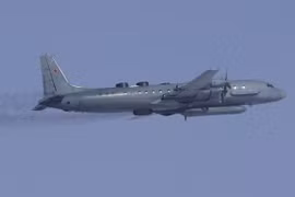 Máy bay trinh sát IL - 20