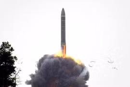 Phóng tên lửa RS-24 "Yars"
