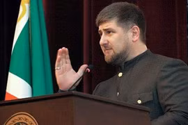 Biển người phản đối Charlie Hebdo ở Chechnya và Iran