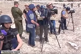 Lần đầu tiên các nhà báo nước ngoài đến Palmyra sau khi giải phóng
