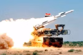 Tên lửa ơhong không Syria phóng đạn - ảnh minh họa Muraélon