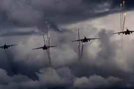 Không quân Nga - Syria dồn dập ném bom mở đường vào Khan Touman