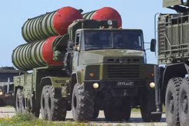 Hệ thống phòng không S-300 trên chiến trường Syria. Ảnh minh họa The Drive