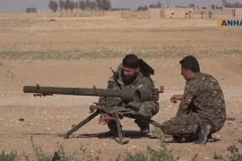 Lực lượng SDF tấn công trên sa mạc tỉnh Al-Hasakah, Syria. Ảnh minh họa video ANHA