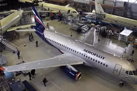 Dây chuyền lắp ráp SSJ100. Ảnh: presstv.ir