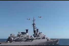 Su-30MK2V không quân Venezuela phóng tên lửa chống tàu siêu âm Kh-31.