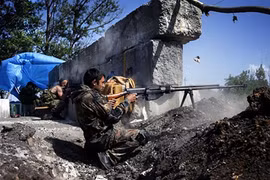Một quân lính của phe ly khai thân Nga tại miền đông Ukraine. (Ảnh: stasiareport)