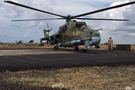 Video: Mi-24 Cá sấu bay và Mi-28 Thợ săn đêm quần nát chiến trường Palmyra
