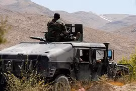 Binh sĩ Lebanon trên chiến trường biên giới Lebanon - Syria