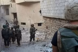 Quân đội Syria và phiến quân giao tranh dữ dội tại Nam Aleppo 