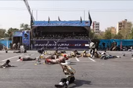 Cuộc tấn công khủng bố trước khán đài diễu hành quân sự ở Iran. Ảnh minh họa Masdar News