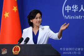 Phát ngôn viên Bộ Ngoại giao Trung Quốc Hoa Xuân Doanh. Ảnh: fmprc.gov.cn