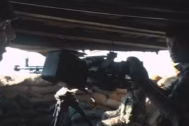 Chiến tuyến quân đội Syria phía tây Aleppo - ảnh video
