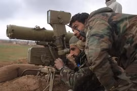 Video quân đội Syria tập kích hỏa lực dữ dội vào Al Nusra ở Kabani, Latakia
