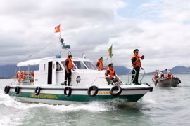 Bộ đội Biên phòng Việt Nam xử lý 4 tàu cá Trung Quốc