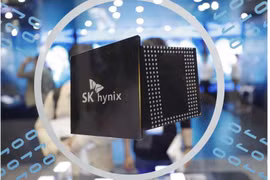 Logo của SK Hynix được nhìn thấy tại Triển lãm Điện tử Hàn Quốc ở Seoul, Hàn Quốc, vào ngày 8/10/2019. Ảnh AP Photo / Lee Jin-man, File