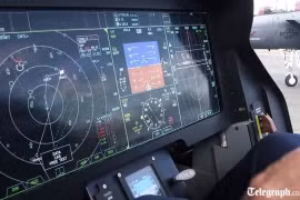 Màn hình buồng lái siêu tiêm kích tàng hình F-35. Ảnh: Telegraph.