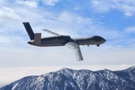 Máy bay không người lái Avenger do General Atomics chế tạo, được sử dụng để bắn hạ tên lửa ICBM Bắc Triều Tiên - ảnh NewYork Times