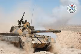 Xe tăng quân đội Syria tiến công trên hướng biên giới Jordan - Syria - ảnh minh hỏa FAS News