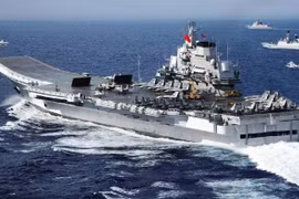 Máy bay cất cánh trên tàu sân bay Liêu Ninh, Trung Quốc. Ảnh minh họa TopWar.