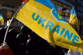 Nếu Ukraine không thể thương lượng với Nga và bị vỡ nợ thì các gói cứu trợ tài chính của phương Tây dành cho nước này cũng sẽ bị ảnh hưởng.