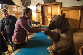 Clip vui: RT đã đốt tiền của Kremlin như thế nào?